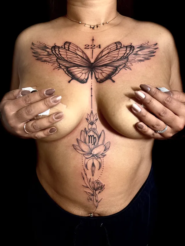 Schmetterling mit Ornamenten und Lotusblüte